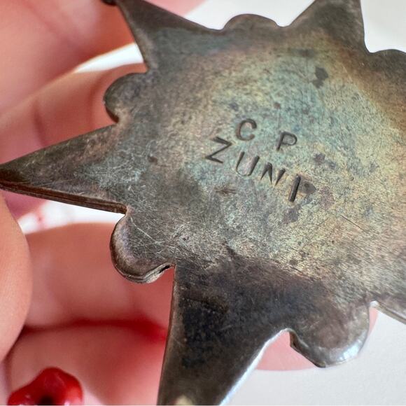 Native American Marked CP Zuni Silver Coral Star Pendant Necklace Barrel Clasp - Picture 5 of 8